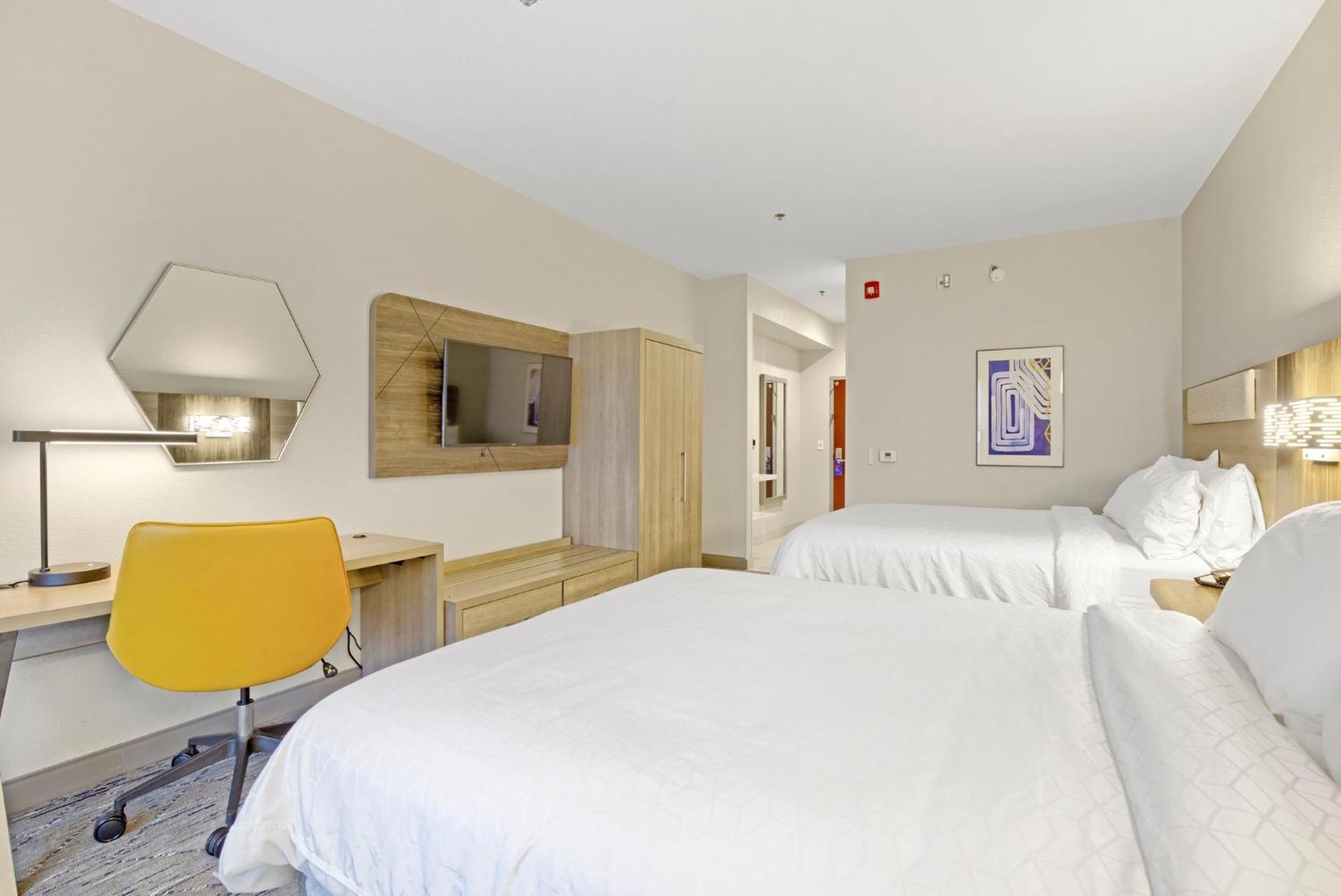 Holiday Inn Express - Gulfport Beach By Ihg Exterior foto